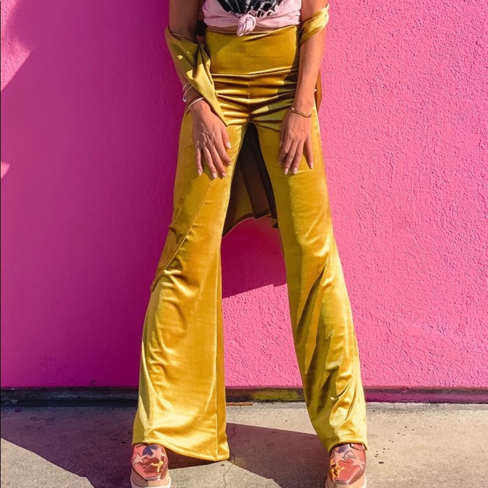 Kate Gold Velvet Bells